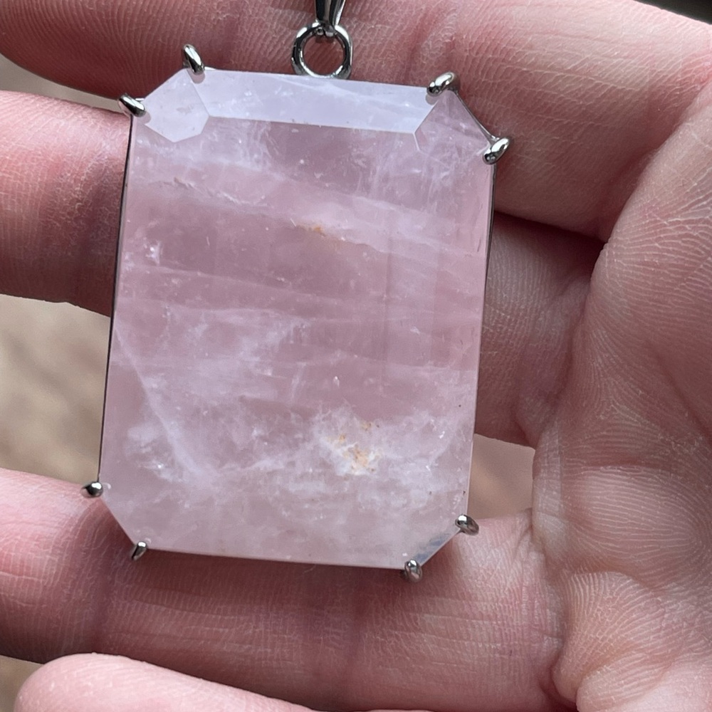 Rose Quartz Jeanne Necklace NWOT